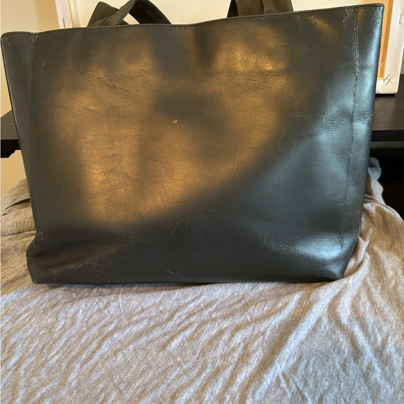 Vintage Prada Spazzolato Leather Tote – Laser-Cut Logo – Black - Picture 2 of 10